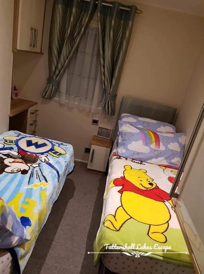 Meridian Tattershall Lakes Escape - Lakeside Lodge Caravan With A Fishing Peg Luxury Hot Tub Eksteriør billede