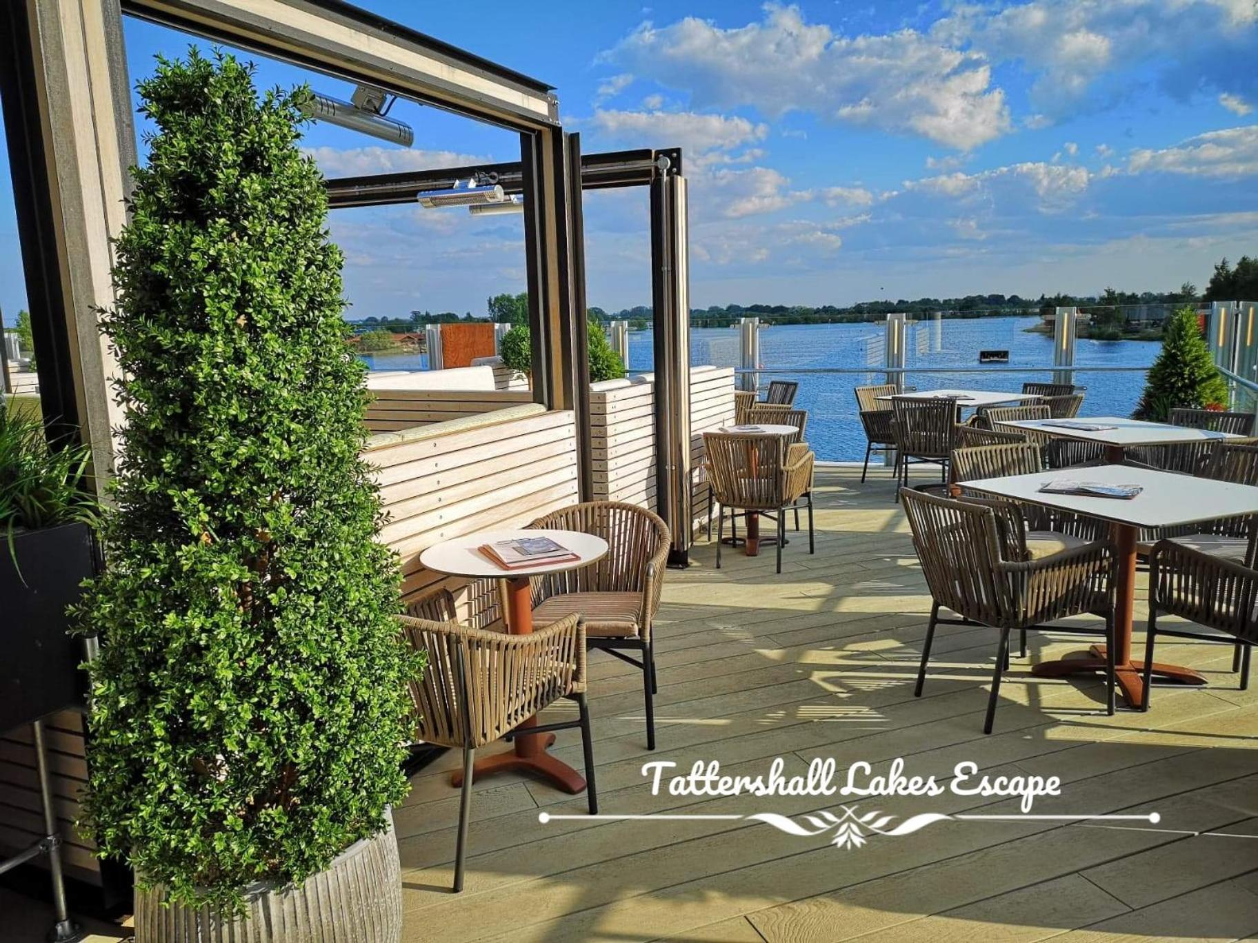 Meridian Tattershall Lakes Escape - Lakeside Lodge Caravan With A Fishing Peg Luxury Hot Tub Eksteriør billede